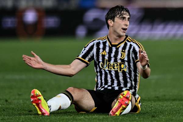 尤文新星米雷蒂重获信任 斯帕莱蒂青睐其职业态度