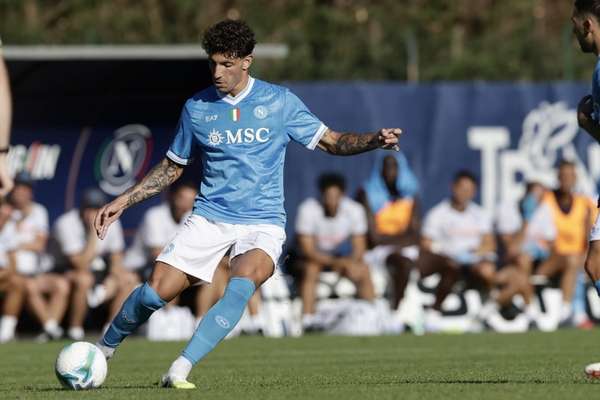 本菲卡再出手 那不勒斯前锋卢卡成葡超豪门冬窗目标