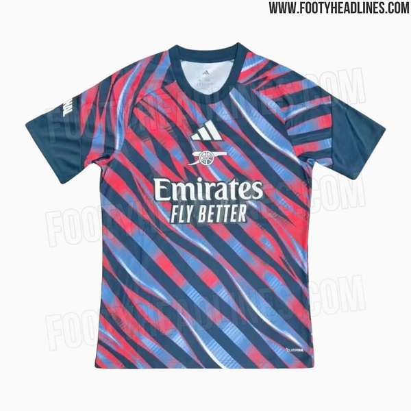 枪手新战袍谍照流出：红蓝闪电斜贯深蓝底色 经典炮徽强势占C位